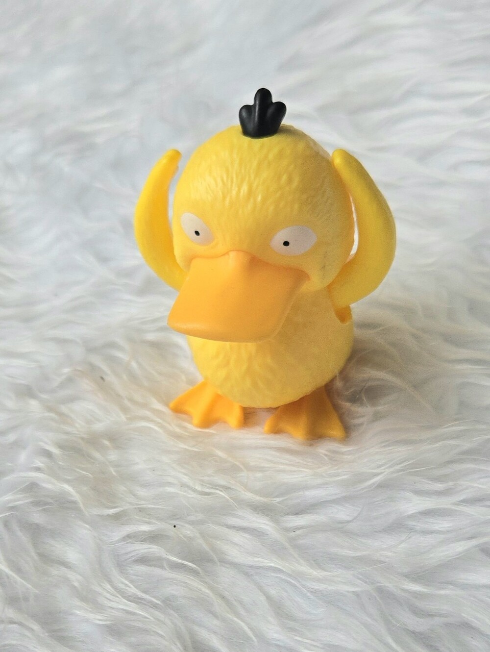 Pokemon Yellow Psyduck Detective 2019 Burger King Toy Detective Pikachu Movie